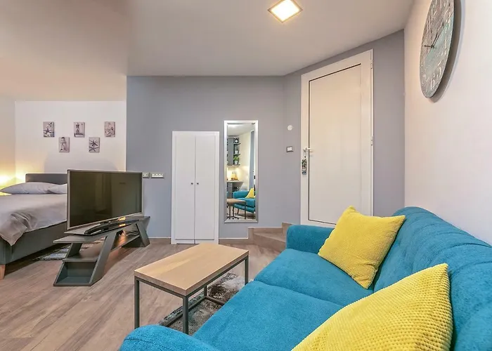 Mariva Downtown Apartmán *