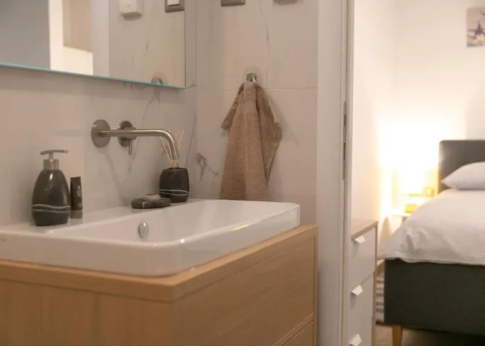 Mariva Downtown * רוביני